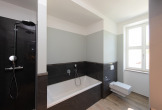 modernes Bad - Paulusviertel – Einzigartige 3-Zi.-Whg. mit Balkon + moderner Ausstattung in historischem Altbau!