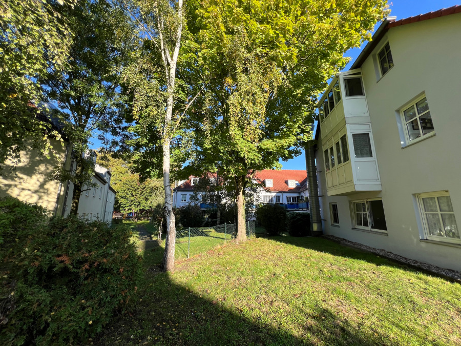 schöne ruhige Parklage