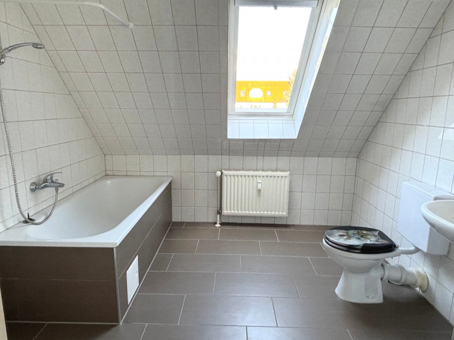 Tagesllichtbad mit Wanne