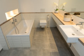 Bad - Wohnen im Industriedenkmal! 5 Zimmer, Terrasse+Garten, EBK, moderne Ausstattung, …