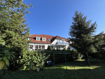 5,3% Rendite + 2 sofort vermietbare Dachgeschosswohnungen in schöner Parklage + inkl. TG, 04179 Leipzig, Eigentumswohnung