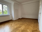 Schlafzimmer mit Wandschrank
