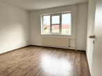 Schlafzimmer - Wohnen in ruhiger, grüner Lage: Geräumige 3-Zi.-Whg. mit Balkon u. guter Ausstattung!