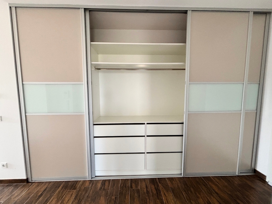 praktischer Einbauschrank im Flur