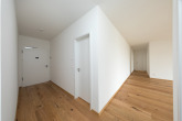 Wohnungeingangsbereich - Moderner Neubau aus 2020: 3 Zimmer, offene Küche, große Loggia, hochwertige Ausstattung