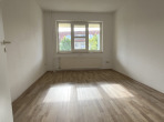 Referenz kleines Zimmer - Wohnen in ruhiger, grüner Lage – Geräumige 3-Zi.-Whg. mit sonnigem Balkon!