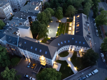 +++ Paulusviertel: Einzigartige 2-Zi.-Whg. mit großem sonnigem Balkon in historischem Altbau +++, 06114 Halle (Saale), Hochparterre