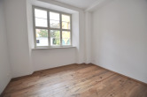 Referenz Schlafzimmer - Individuelle u. großzügige 2-Zi.-Whg. mit Balkon und attraktiver Ausstattung in historischem Gebäude