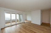 Wohnzi. mit Loggia + offene Küche